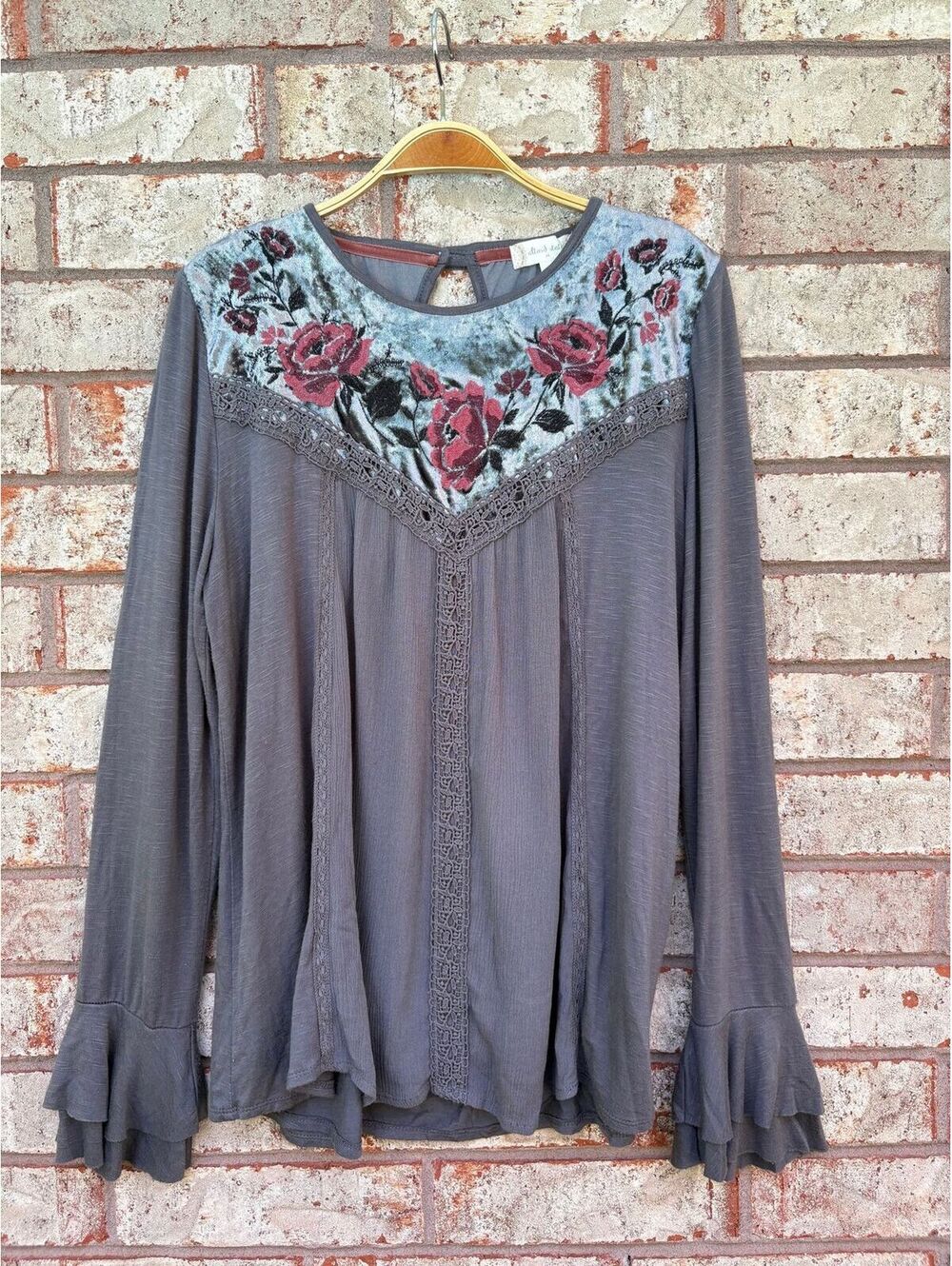 Altar'd State Dark Grey Floral Bell Embroidered Sleeve Top Size M